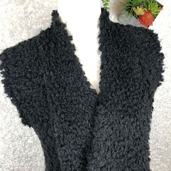 Altar’d State Black Fuzzy Vest | XS - Picture 8 of 8